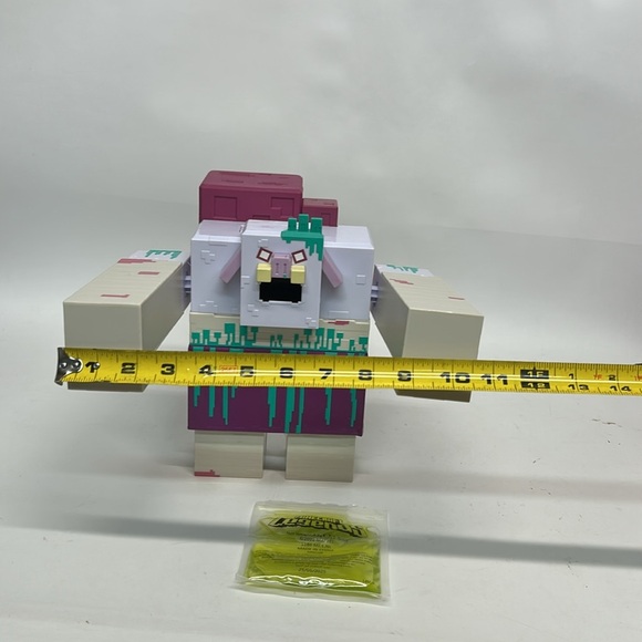 Minecraft Legends Devourer Boss Action Figure With Slime - Picture 5 of 5